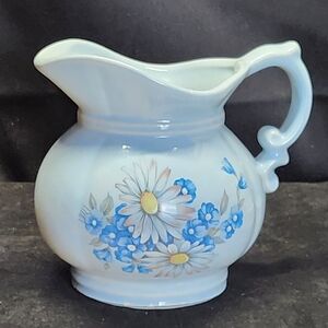 Vintage McCoy Pottery #7528 Pitcher – Powder Blue with Daisies – USA Made